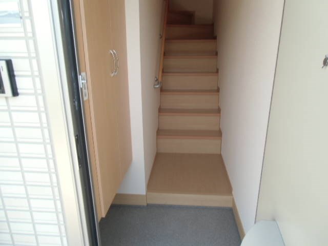 パストラル 玄関