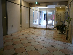 大阪府大阪市中央区久太郎町１丁目 玄関