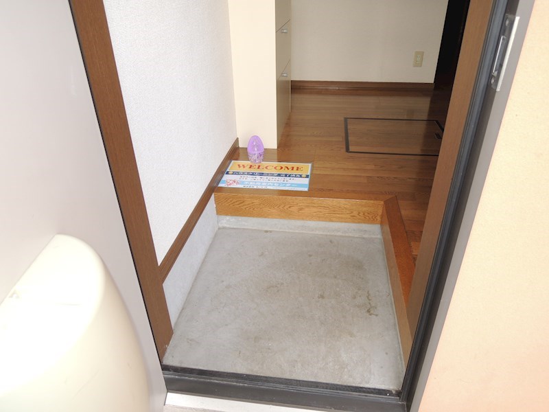 メゾンエフ 玄関