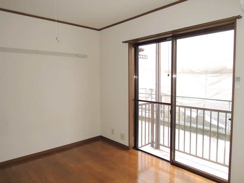 メゾンエフ ベッドルーム