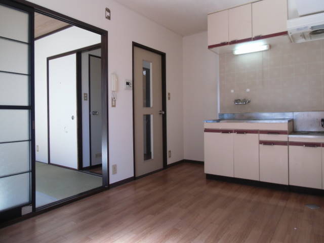 メゾン海老園B棟 リビング