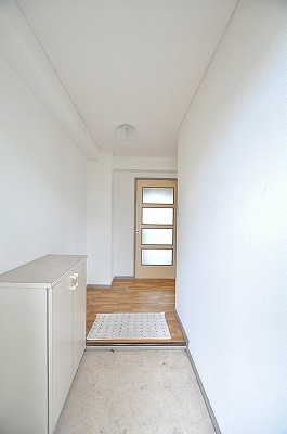 ヴェーチェル小倉北 玄関