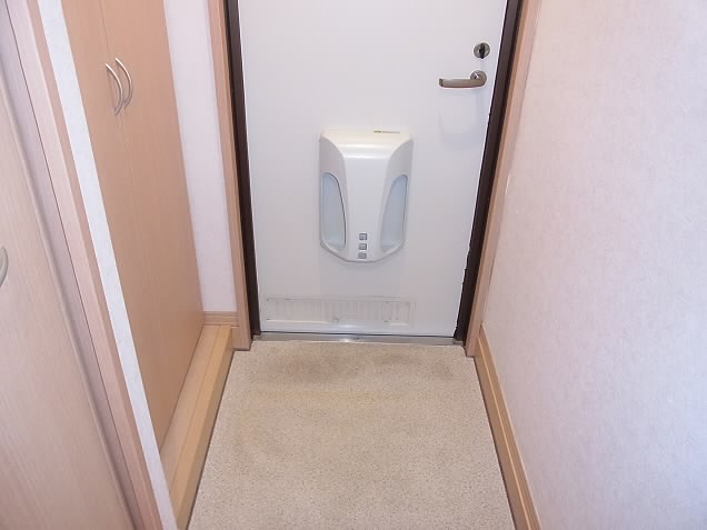 ラテールブリエ　　 玄関