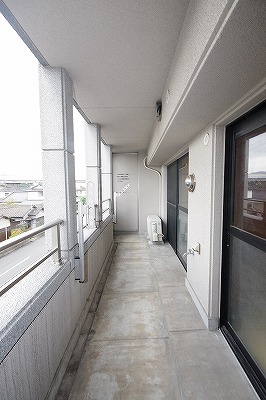 ハイネス若園 ベランダ