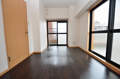 Ｋ－Ｔ・Ｍ・Ｊビル（KTMJ/ケーティエムジェイビル） ベッドルーム