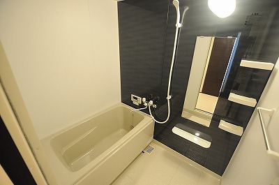 コートモデリア 風呂画像