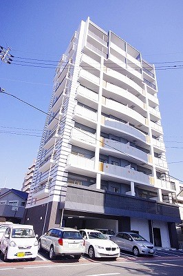 レジナスイート田町 301号室 外観