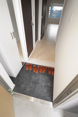 ヒット馬借テラス 玄関