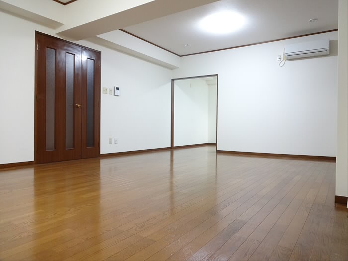 ミタムラビル リビング