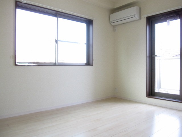 トレインビューネオ宮原駅東口 ベッドルーム