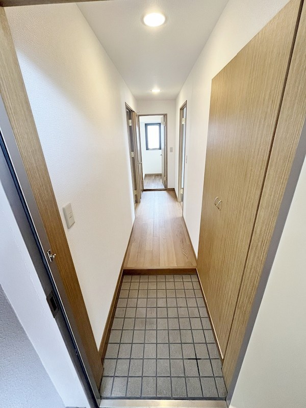 プレステージデル片野　 玄関