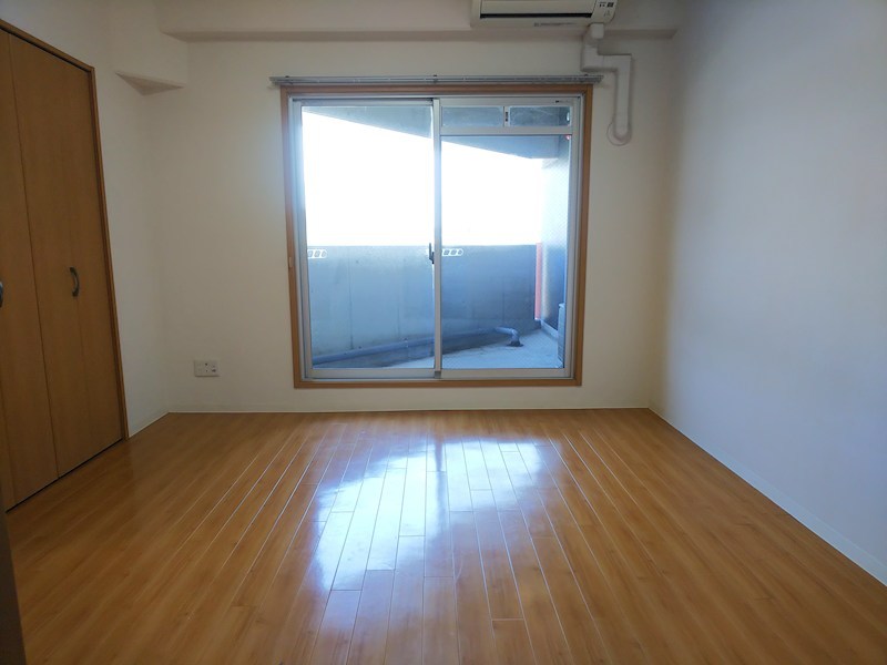 シュライクなかもず リビング