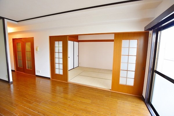 イマージュ安部山公園 リビング