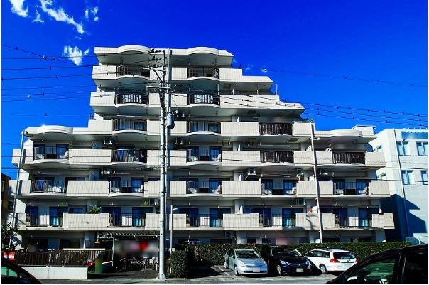 シャトーモンテーニュ大宮 302号室 外観