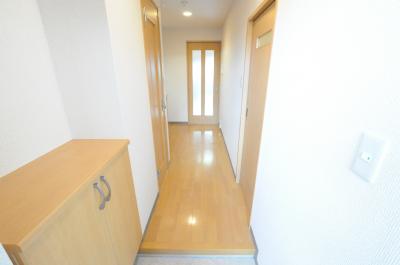 フォレスト片野 玄関