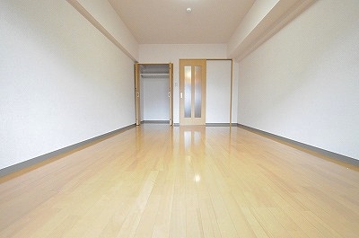 フォレスト片野 ベッドルーム