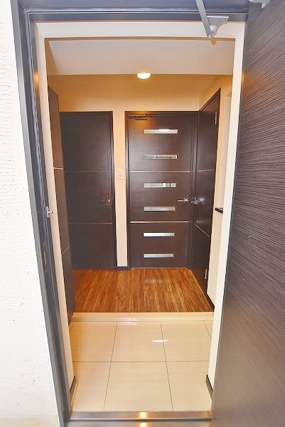 ウィークスステラ 玄関