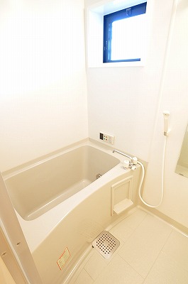 コンフォールＳ 風呂画像