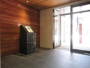 エスライズ西本町 エントランス