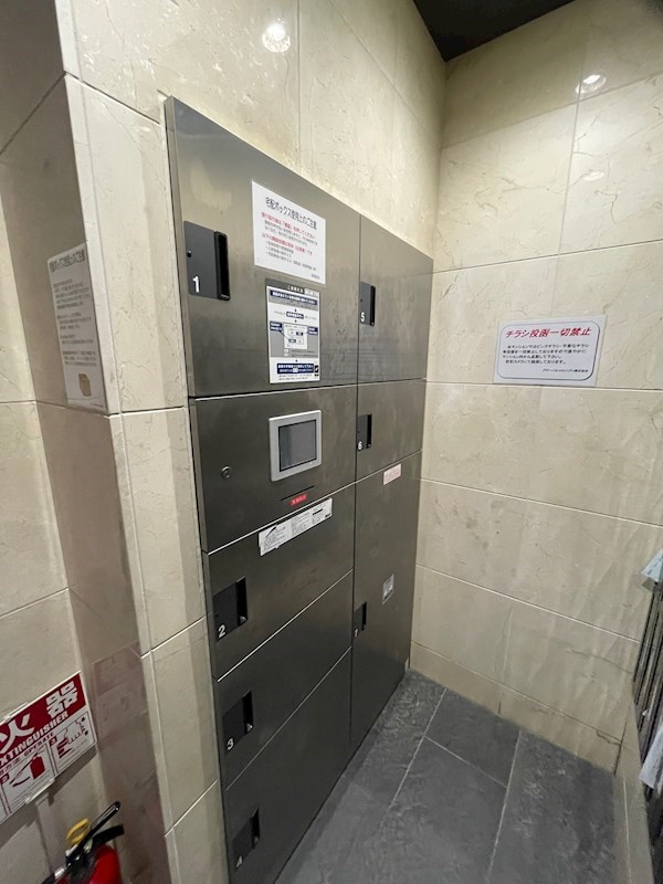 エスライズ西本町 ロビー