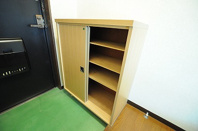 チェリー安部山 玄関