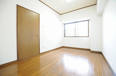 チェリー安部山 ベッドルーム