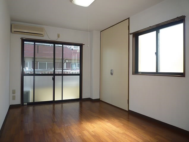 国領明和 リビング