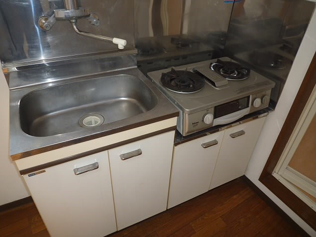 国領明和 キッチン