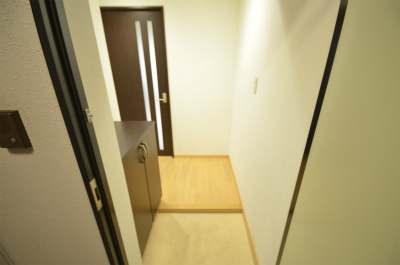 レクオス朋 玄関
