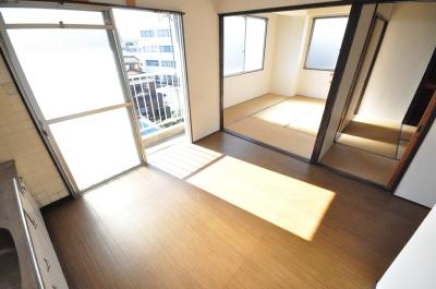 森永ビル リビング