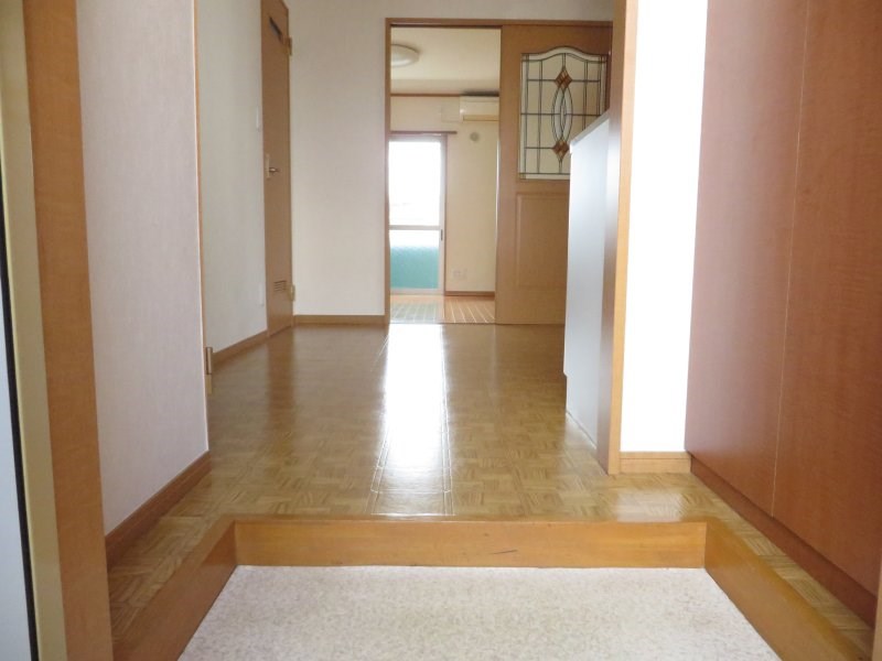 リヴェールハイム 玄関