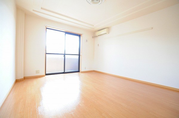 ハイグレイス ベッドルーム