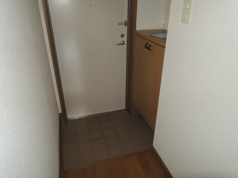 メイプルハウス 玄関