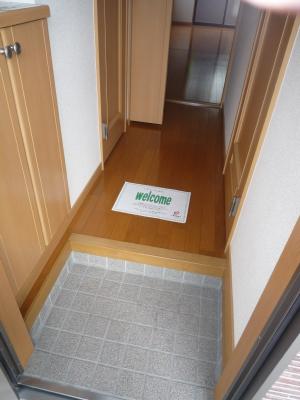 ヴィラージュＢ 玄関