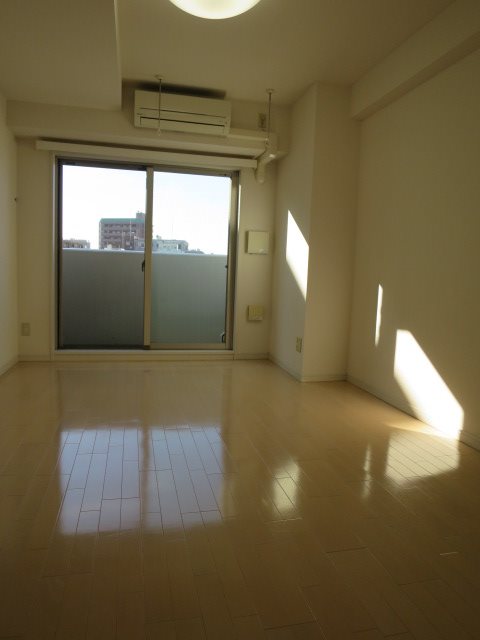 アトラス カーロ浦和常盤弐番館 玄関