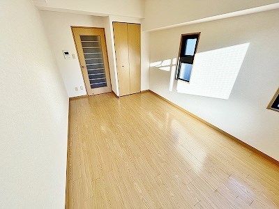 ダイナコート小倉下到津Ⅱ(分譲賃貸) リビング