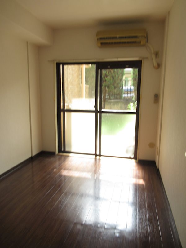 ライオンズマンション白楽第２ ベッドルーム