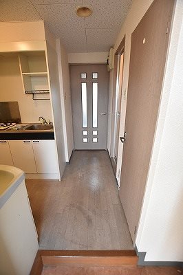 アリエス城野 玄関