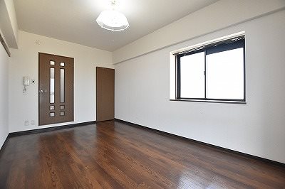 アリエス城野 リビング