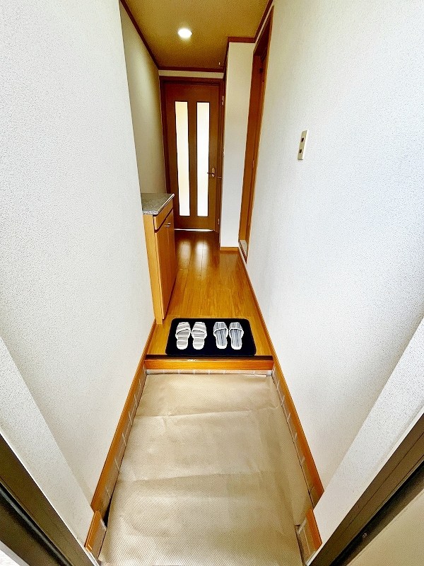 フィオーレ長行東二番館 玄関