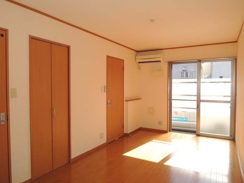 ブラウンコートK リビング