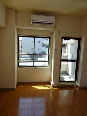 豊島区西池袋5丁目楽器可(ピアノ)マンション リビング