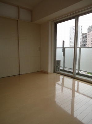 足立区千住曙町楽器可（ピアノ・弦/管/打楽器・声楽）マンション ベランダ