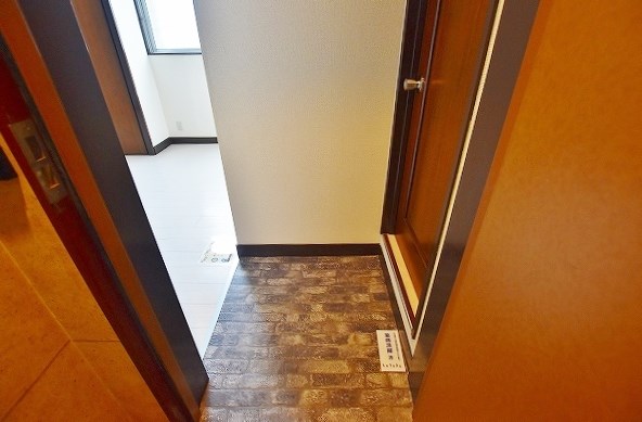 ベルガ片野  玄関