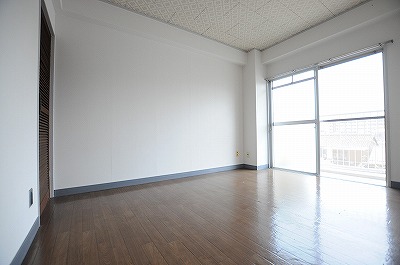 森本ビル ベッドルーム