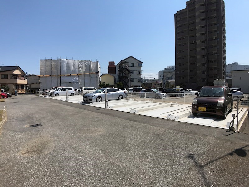 ネオニシキ 駐車場