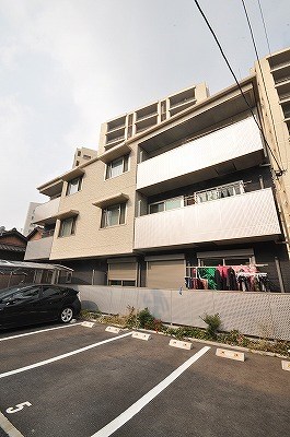 ロアーブル五番館 302号室 外観