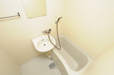 レオパレスKUMAMOTO  風呂画像