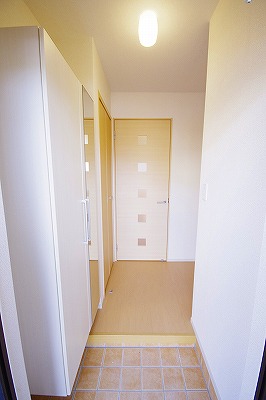 ペシェロッソⅠ 玄関