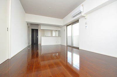 グランエスパシオ浅野 リビング